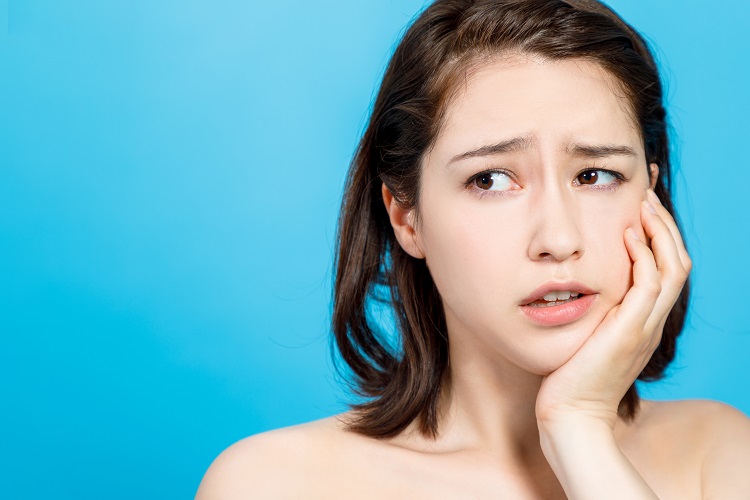 Nhổ răng khôn có đau không? Biến chứng do nhổ răng khôn là gì?