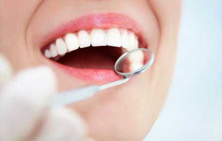 Trồng răng hàm giá bao nhiêu tại Nha khoa Hoa Hồng Phương Đông?